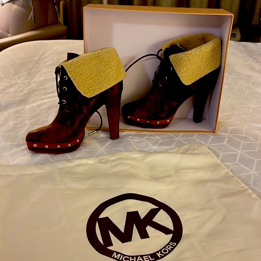 Michael Kors Laura platform booties